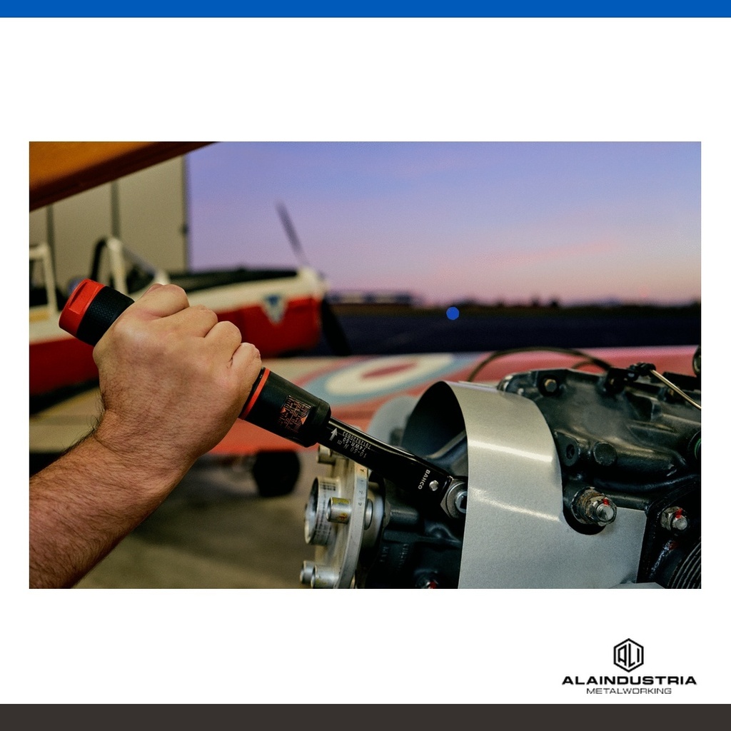 LLAVE DINAMOMÉTRICA DE ZAFE 40-200 Nm BAHCO 74WR